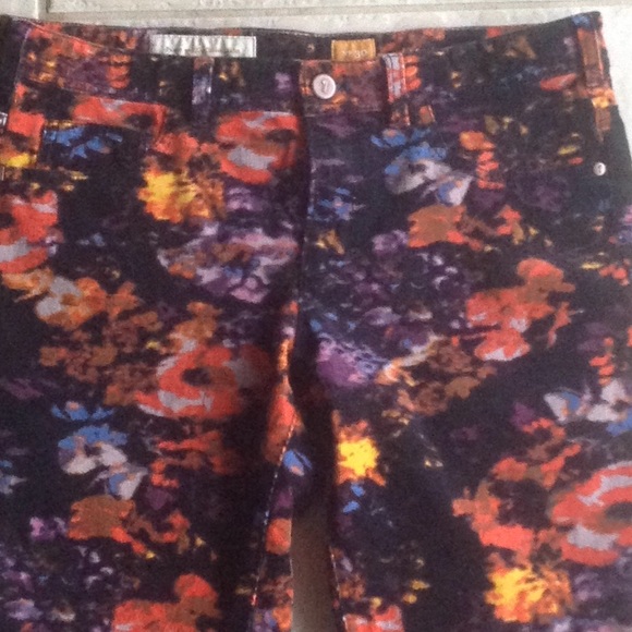 Pants - Picture 4 of 5